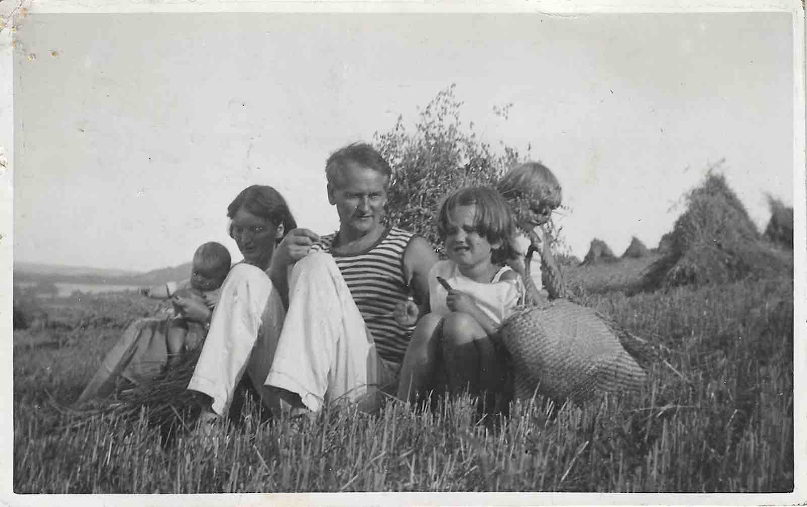 Noel Carrington and family